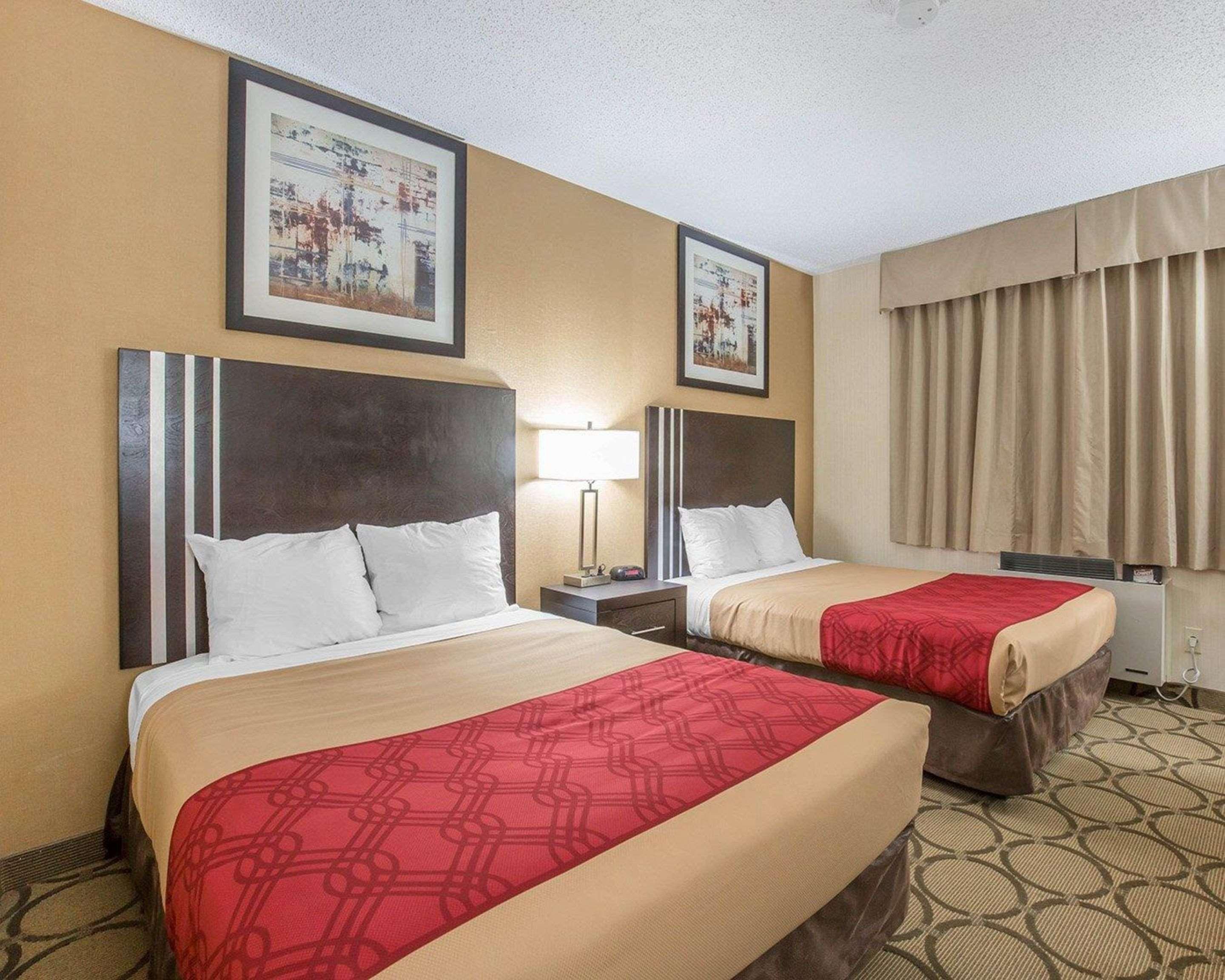 Econo Lodge Taber Esterno foto